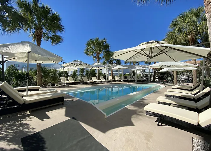 Grace Bay Suites